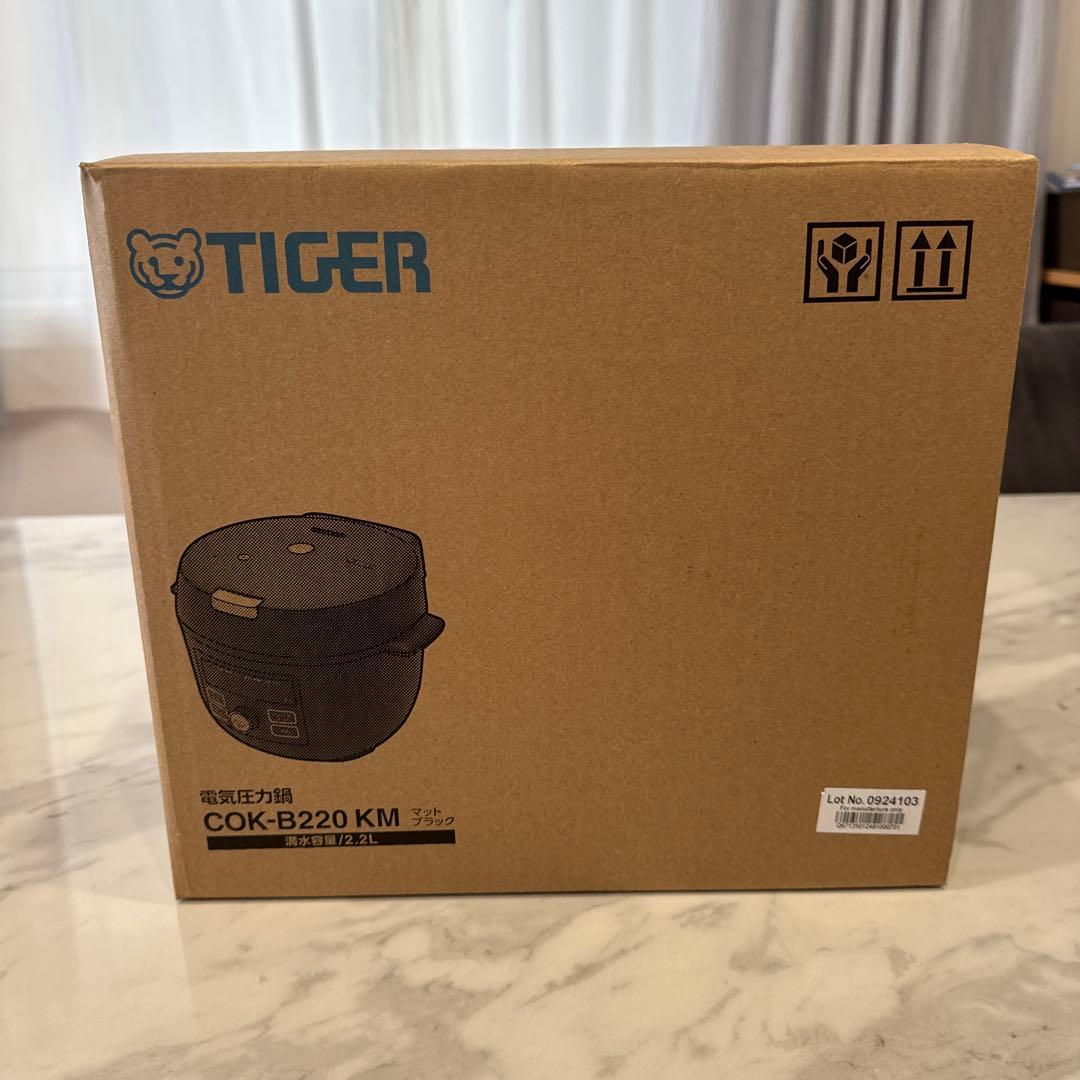 ゲリラ値下げ【新品未使用】TIGER 電気圧力鍋COK-B220 マットブラック
