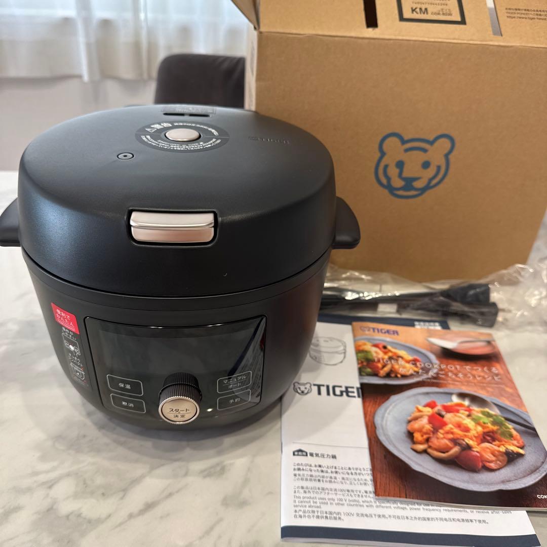 ゲリラ値下げ【新品未使用】TIGER 電気圧力鍋COK-B220 マットブラック