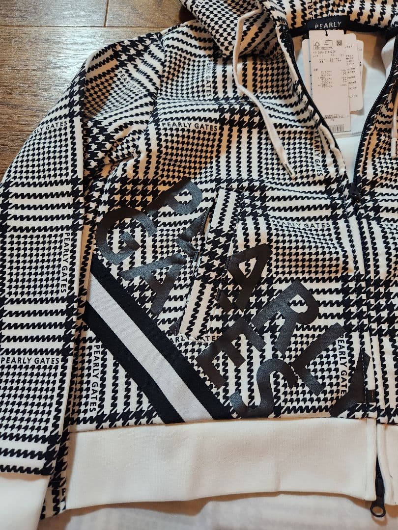 【新品未使用タグ付き】PEARLY GATES チェック柄ジャケット