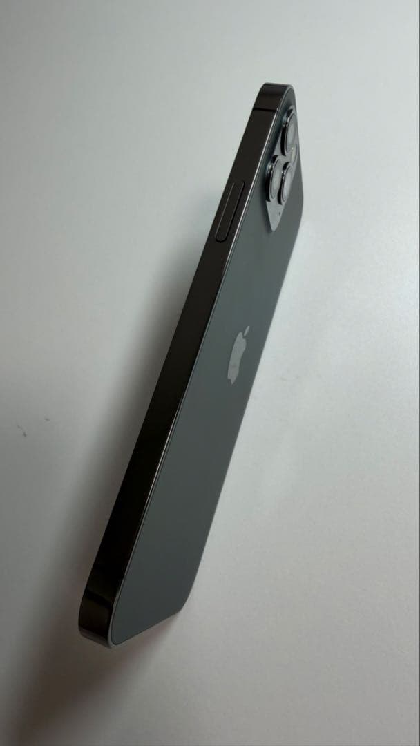 Apple iPhone 12 Pro 256GB グラファイト 6.1インチ