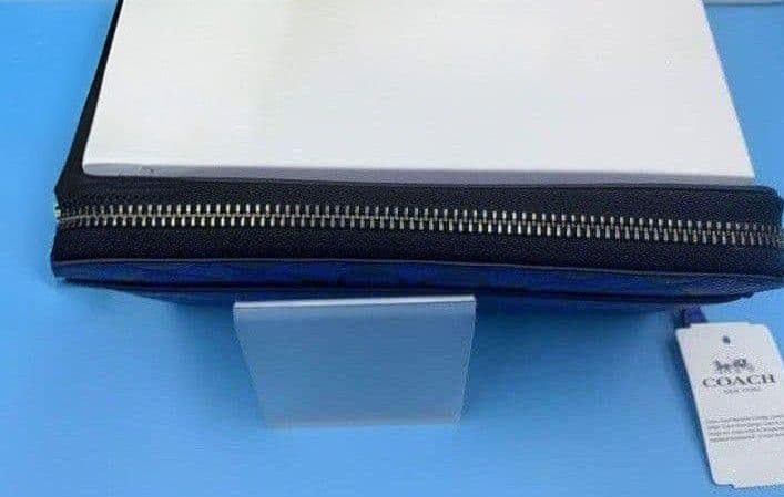 新品未使用コーチ長財布シグネチャーロングジップブルーレディースメンズ送料無料