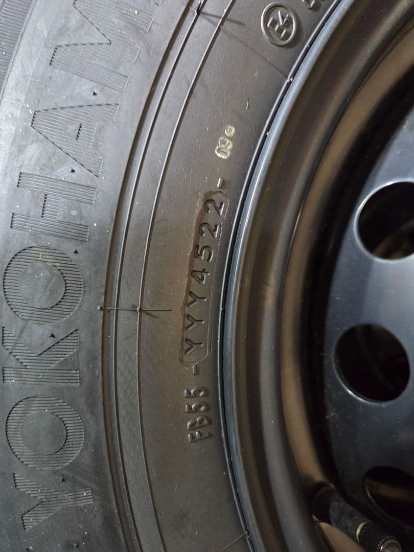 キャラバンハイエース純正ホイールセット新車外し