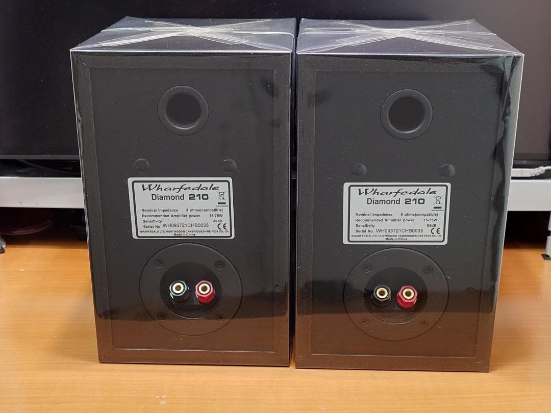 スピーカー　Wharfedale DIAMOND 210