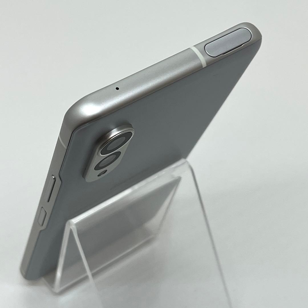 美品 arrows N F-51C docomo SIMフリー フォグホワイト③