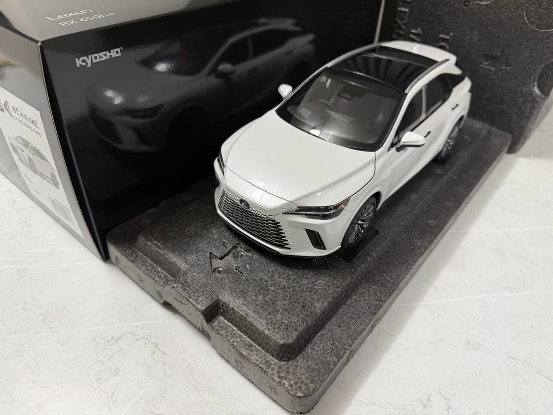 LEXUS RX 30系　ソニッククォーツ ミニカー 1/18 KYOSHO