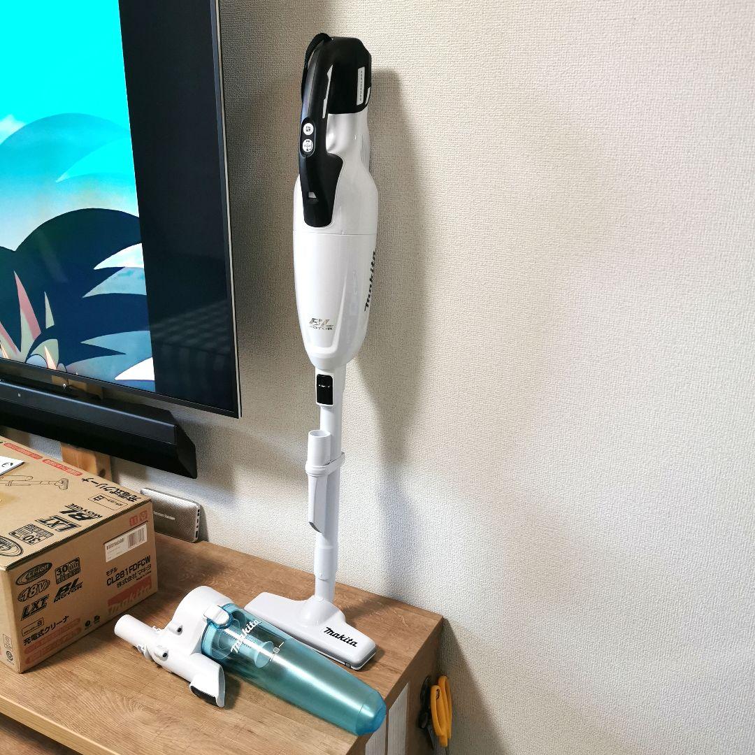 【新品未使用】週末お値下げ♦マキタ掃除機18vサイクロンアタッチメント付き