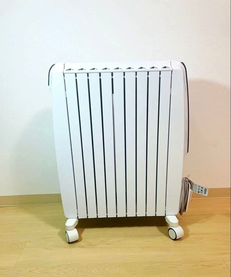 【値下しました】 デロンギ オイルヒーター ドQSD0915-BL