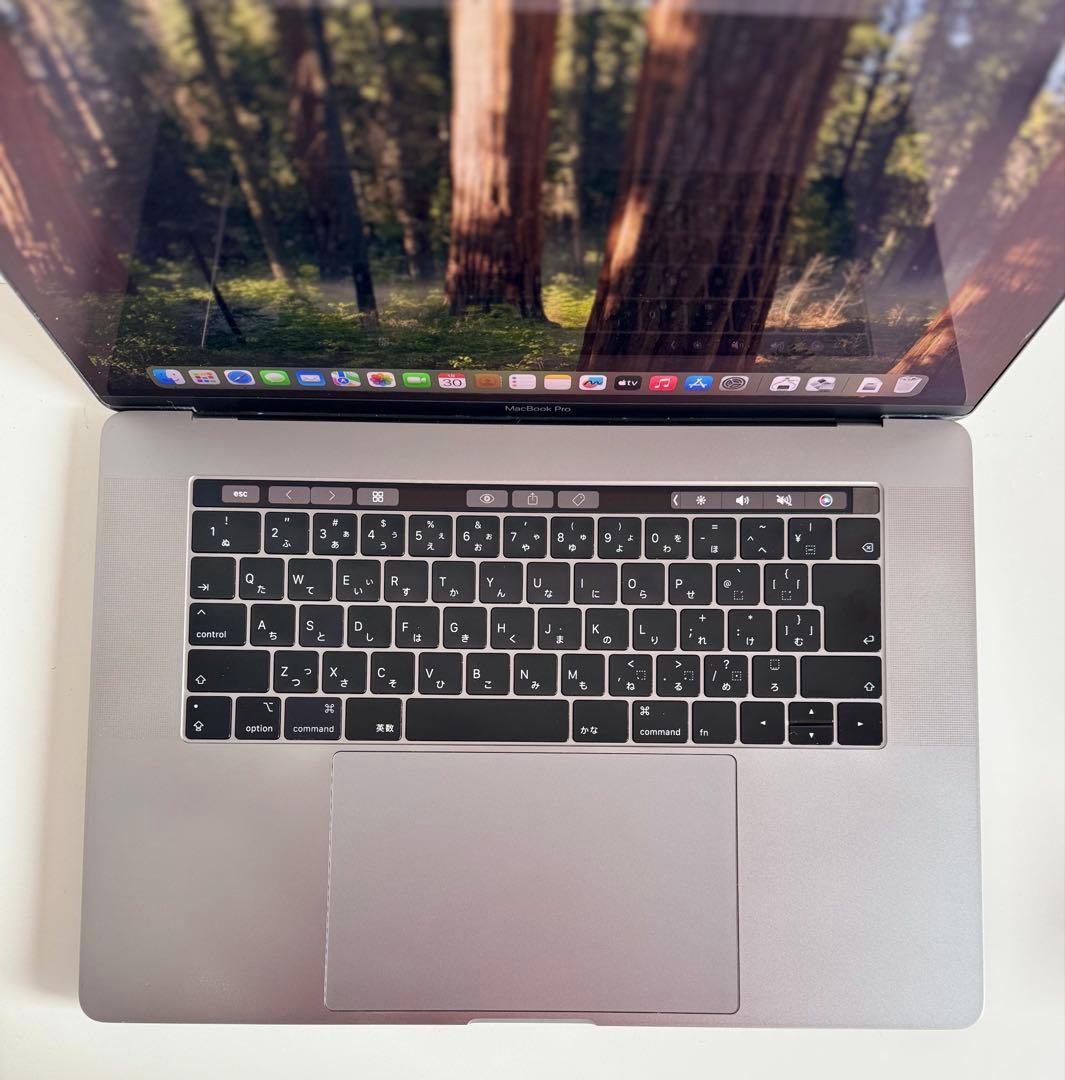 Macbook Pro 2019 15インチ Windows 11 Pro