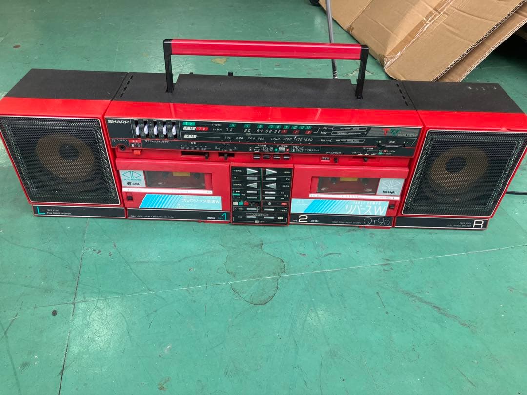 [中古]SHARP QT-95 赤色ラジカセ