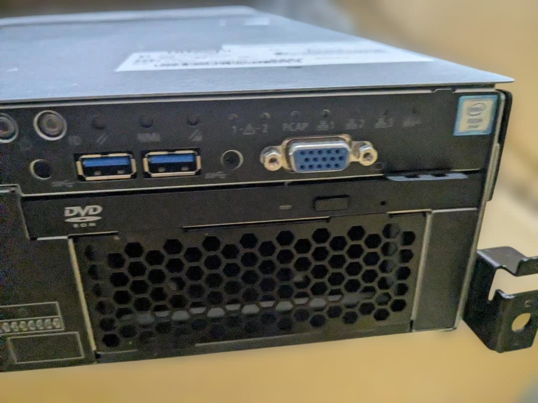 サーバー Hitachi HA8000 RS220 E5-2623 v4x2 RAM32