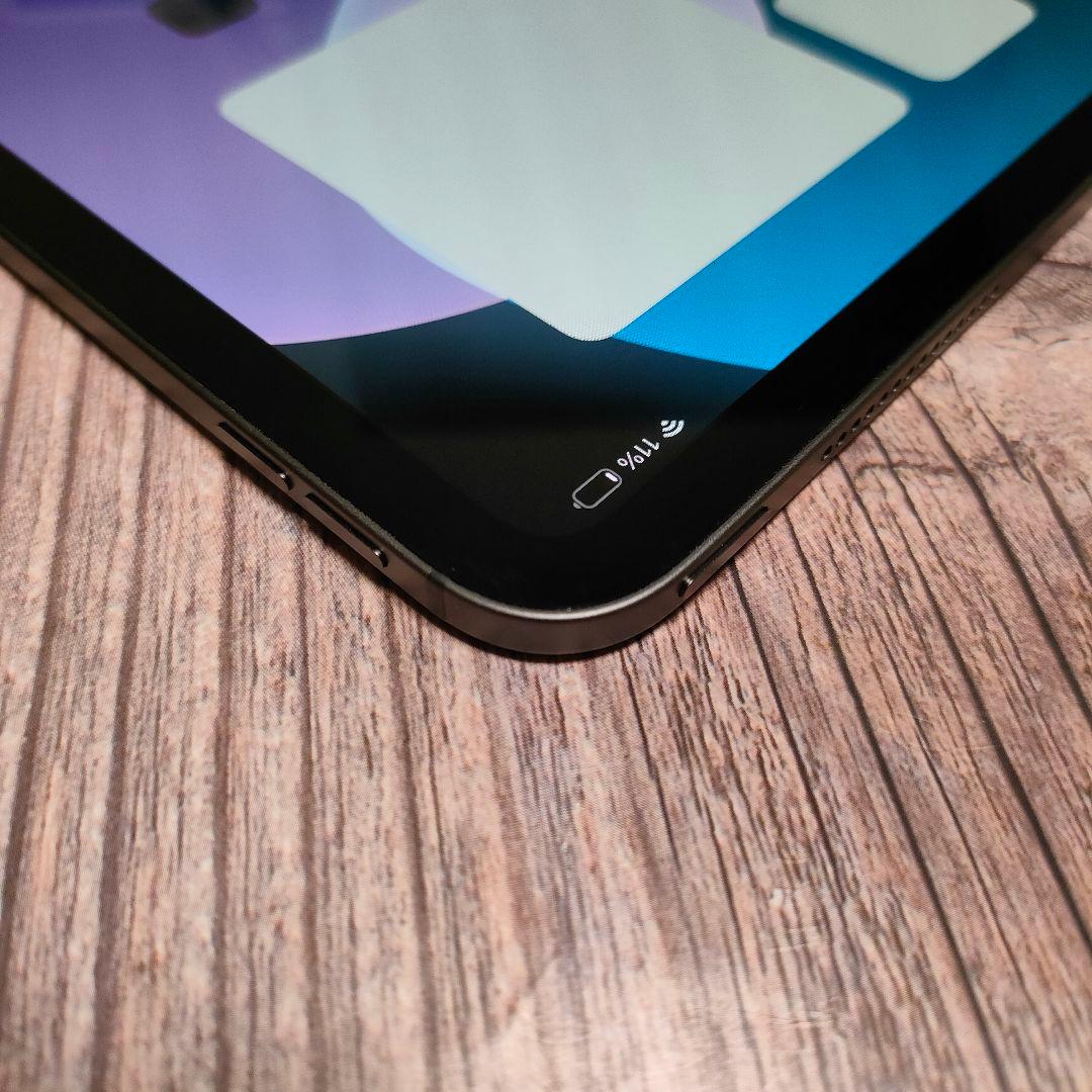 iPad Pro 11インチ M4 256GB スペースグレー 新品近い