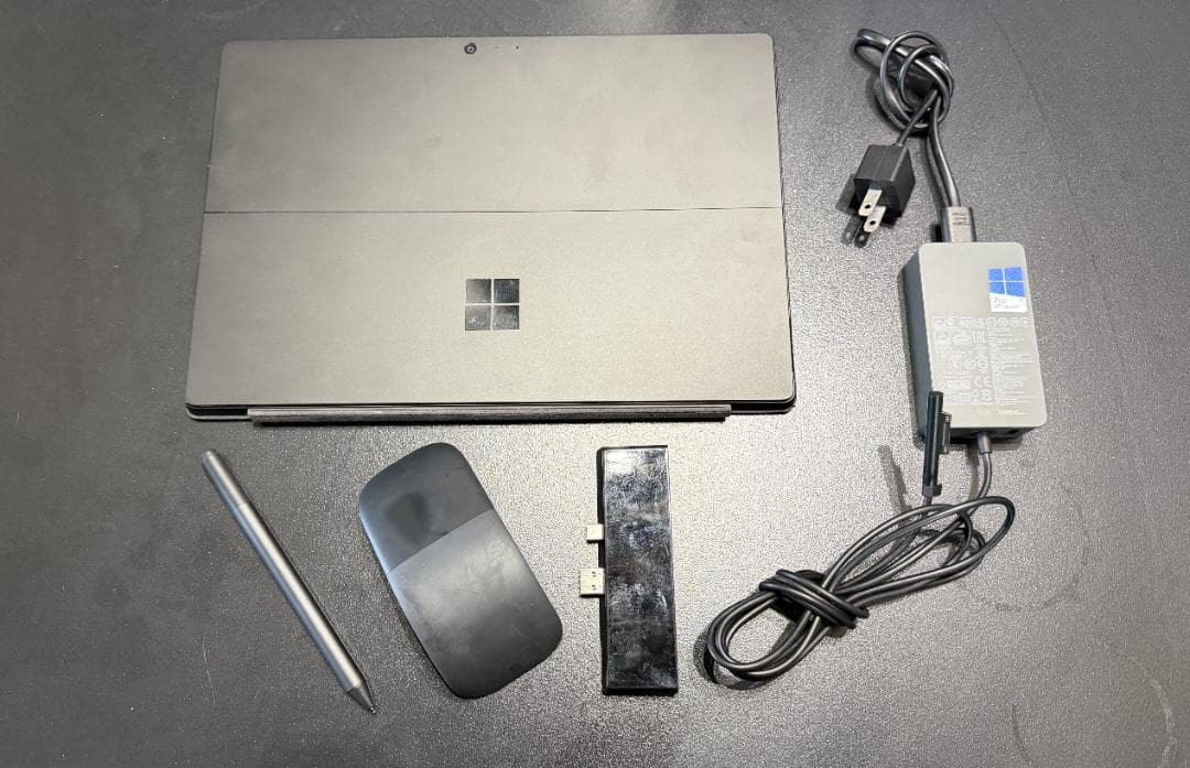 【最安値】Microsoft surface Pro6 ブラック付属品多数 美品