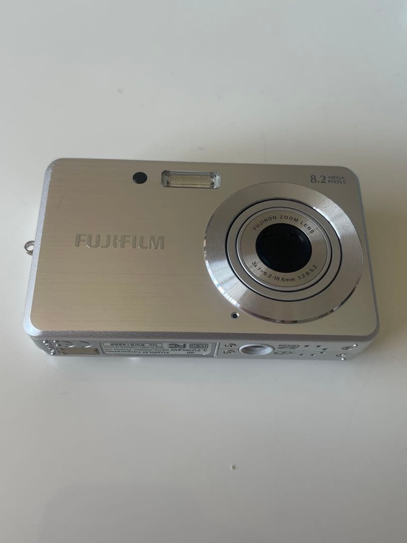 デジタルカメラ FUJIFILM finepix J10