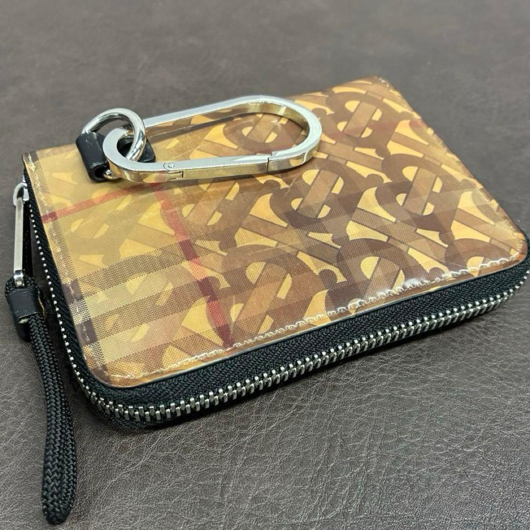 【鑑定済み・美品】Burberry TB ラウンドウォレット カラビナ付き
