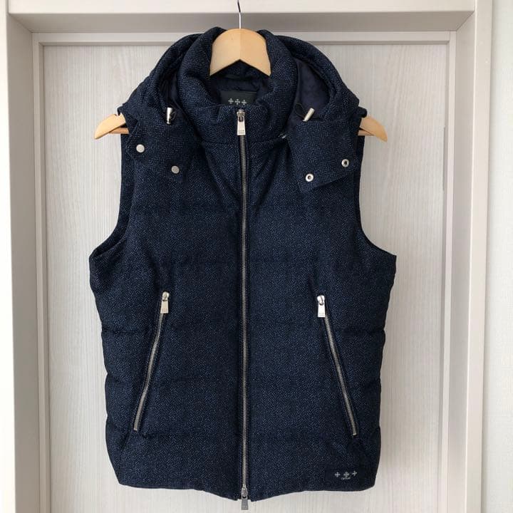 タトラスダウンベスト　TATRAS ダウンEXCLUSIVE別注