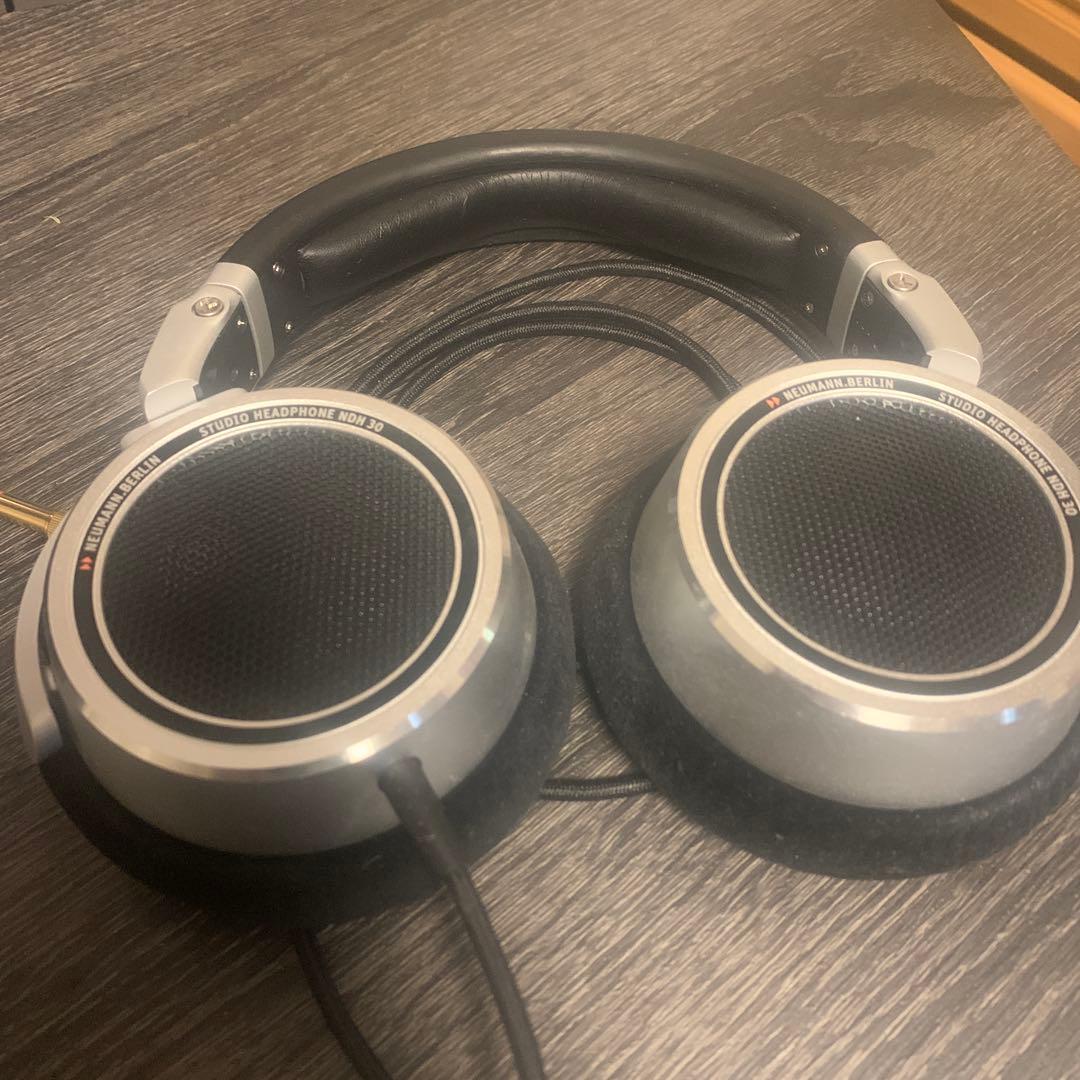 Neumann NDH30 開放型モニターヘッドホン