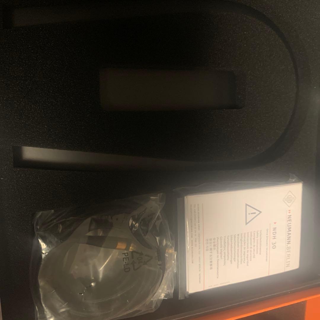 Neumann NDH30 開放型モニターヘッドホン