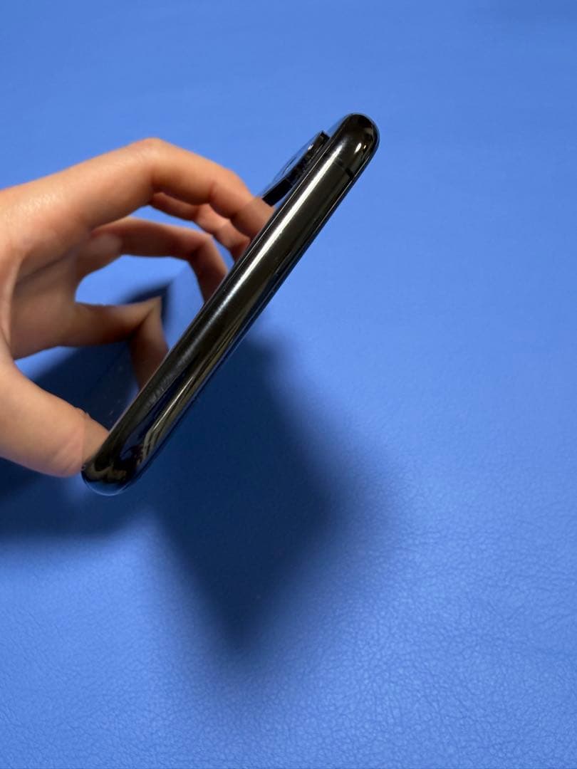 Apple iPhone Xs Max 64GB ブラック（専売）