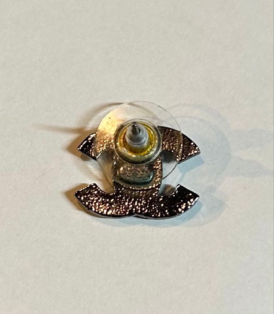 CHANELシャネル　ピアス　片耳　CCマーク イエローストーン