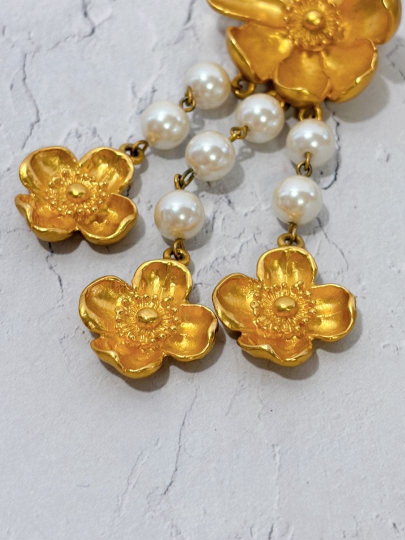 kenzo ビンテージ　ブローチ　ゴールド　フラワー　花　パール　レトロ