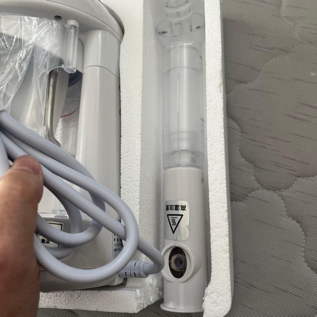 本日までセール未使用　イオン化装置内蔵　卓上フェイシャルスチーマー