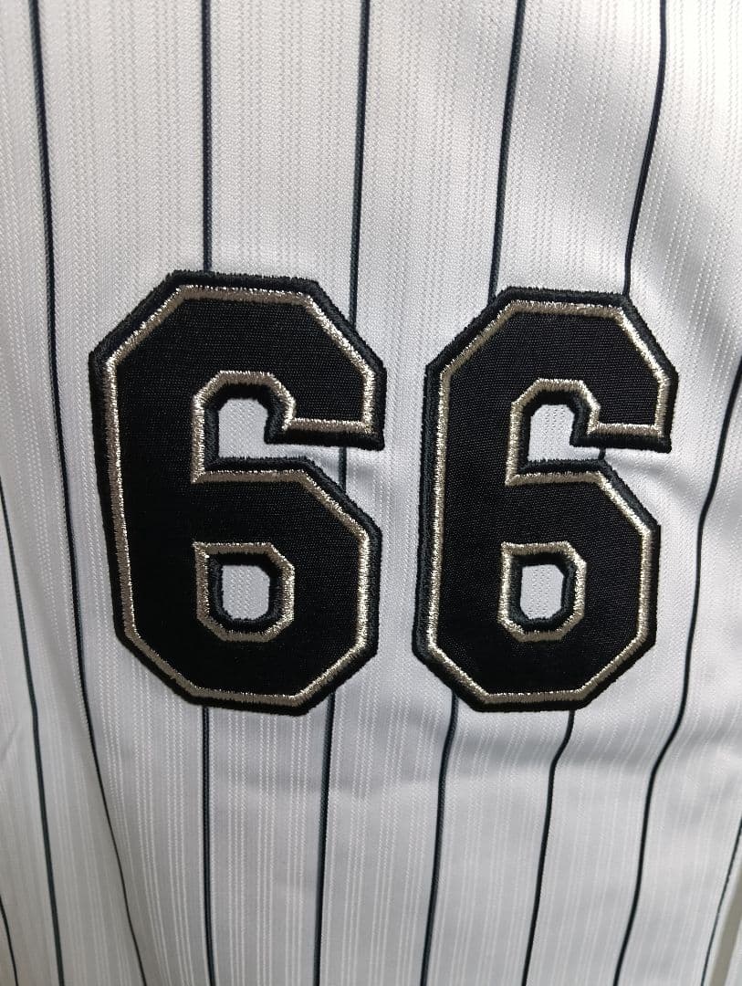 【新品タグ付き！】ロッテ 岡田幸文 ハイクオリティユニフォーム（Mサイズ）