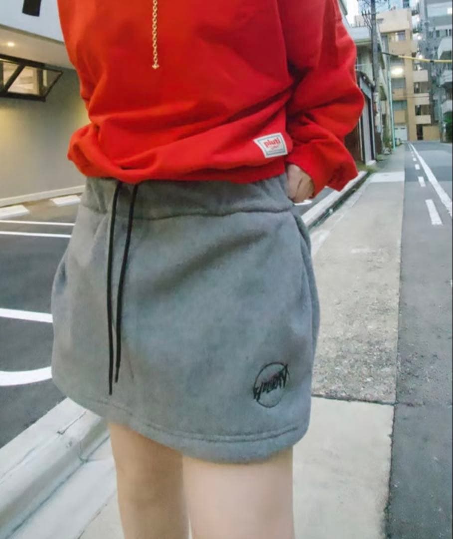 スカート THERMAL PRO FLEECE TUCK MINI SKIRT