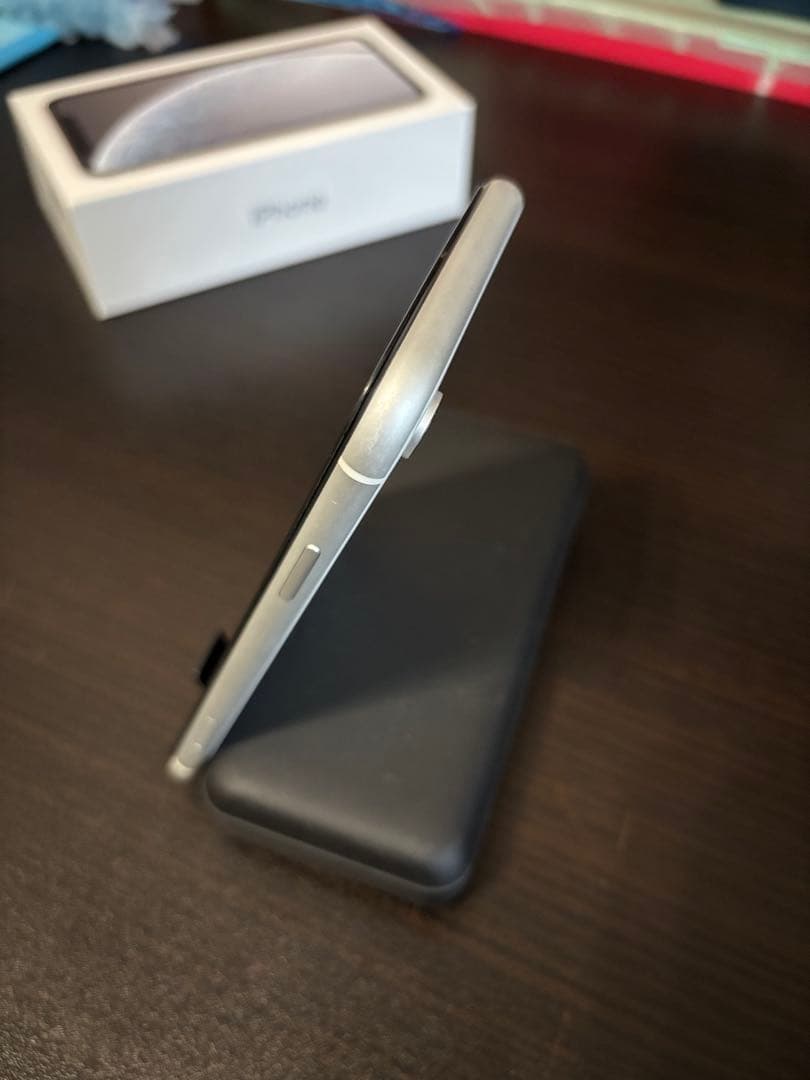 Apple iPhone XR ホワイト 本体と付属品　256GB S