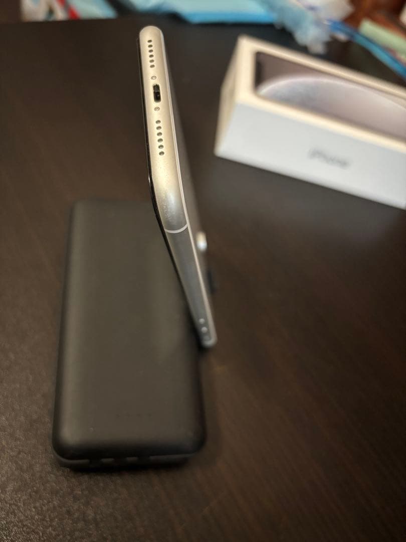 Apple iPhone XR ホワイト 本体と付属品　256GB S