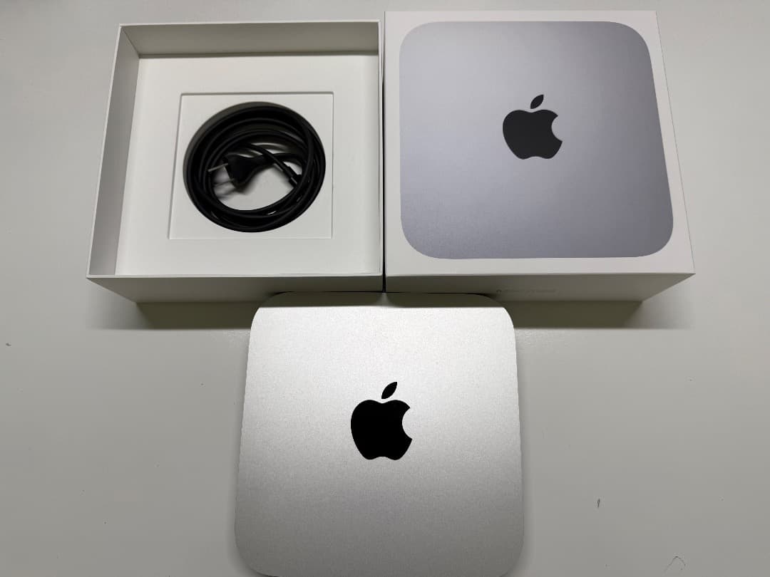 Mac mini (M1, 2020) 　8GB RAM