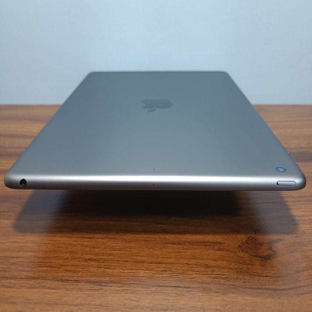 (美品) iPad 10.2 第9世代 WiFi 256GB キーボード付き