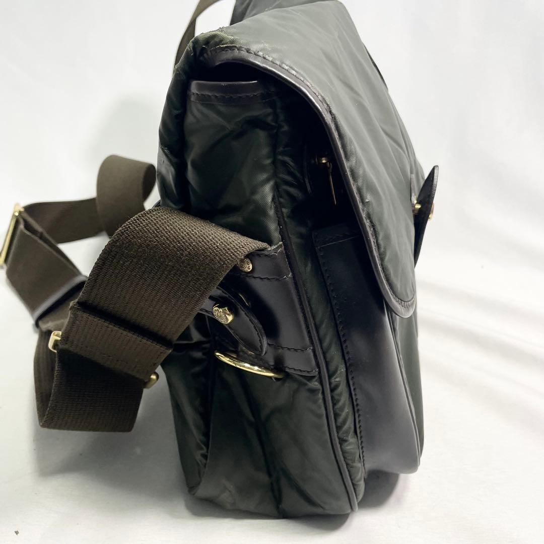 サトロック ハンティングワールド バチュークロス ショルダーバッグ