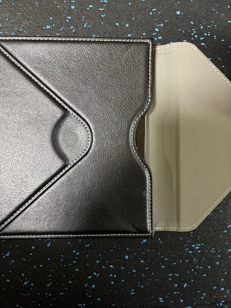 Kindle Oasis (第10世代) 専用カバー付き