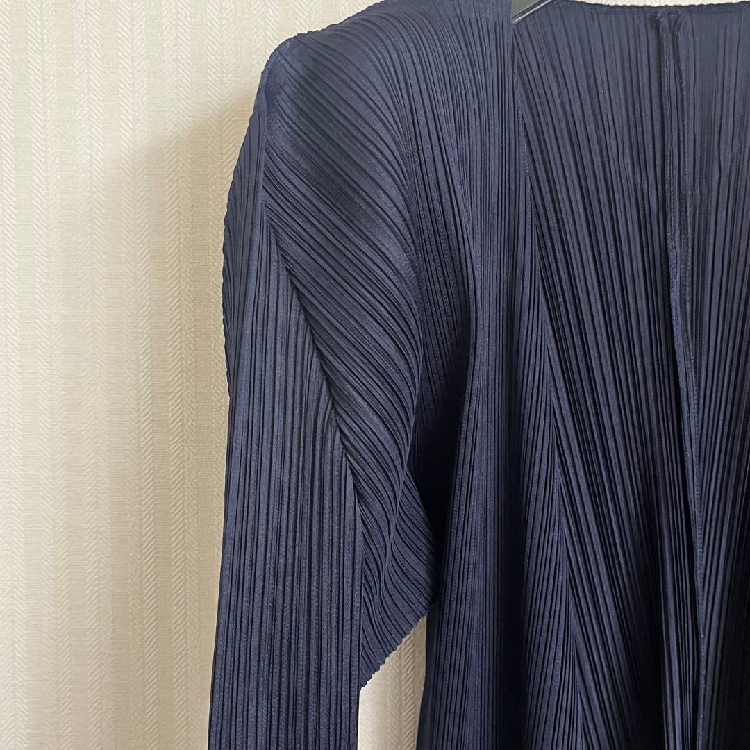PLEATSPLEASE イッセイミヤケ　カーディガン　ネイビー　3