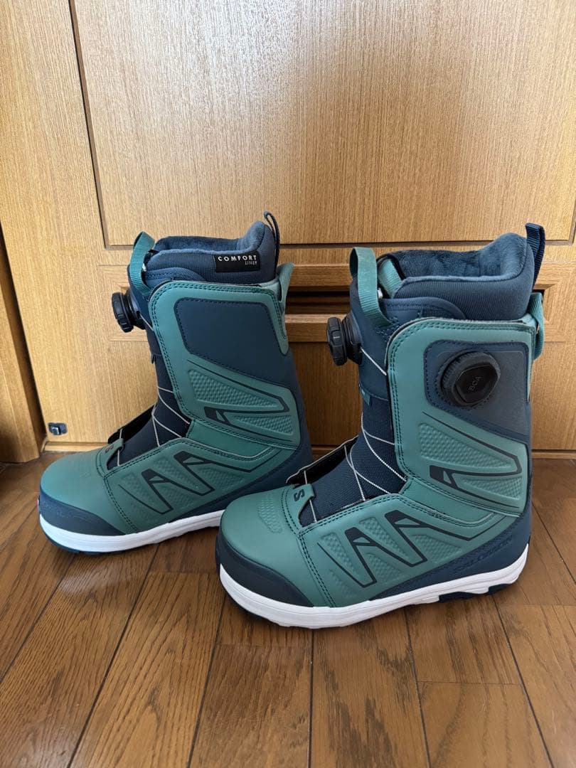 サロモン　ブーツ新品　IVY 24-25 24cm