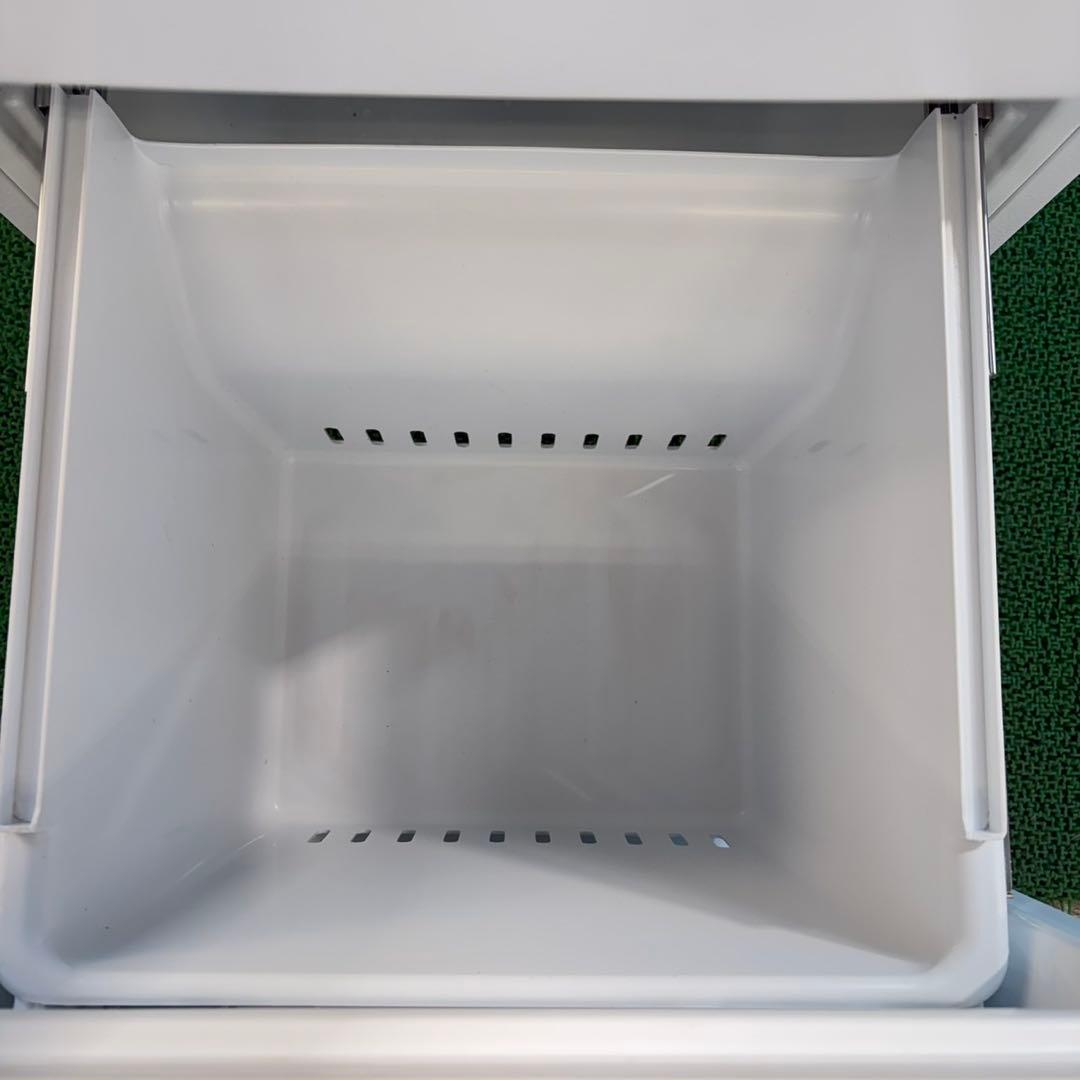 761 極美品　冷蔵庫　小型　一人暮らし　2024年製　200L弱 洗濯機も有