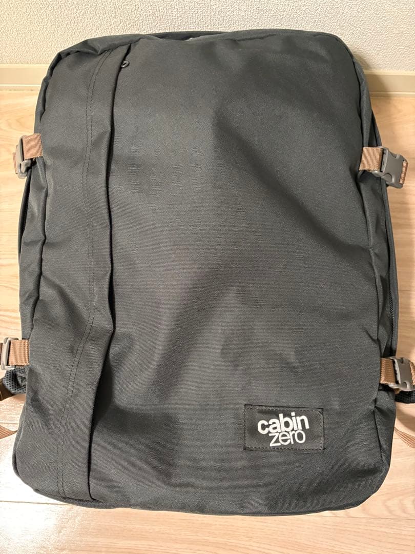 cabin zero 44L ブラックサンド