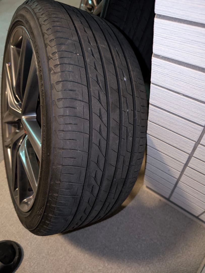 LEXUS IS Fスポーツ　純正18インチホイール　タイヤ付き