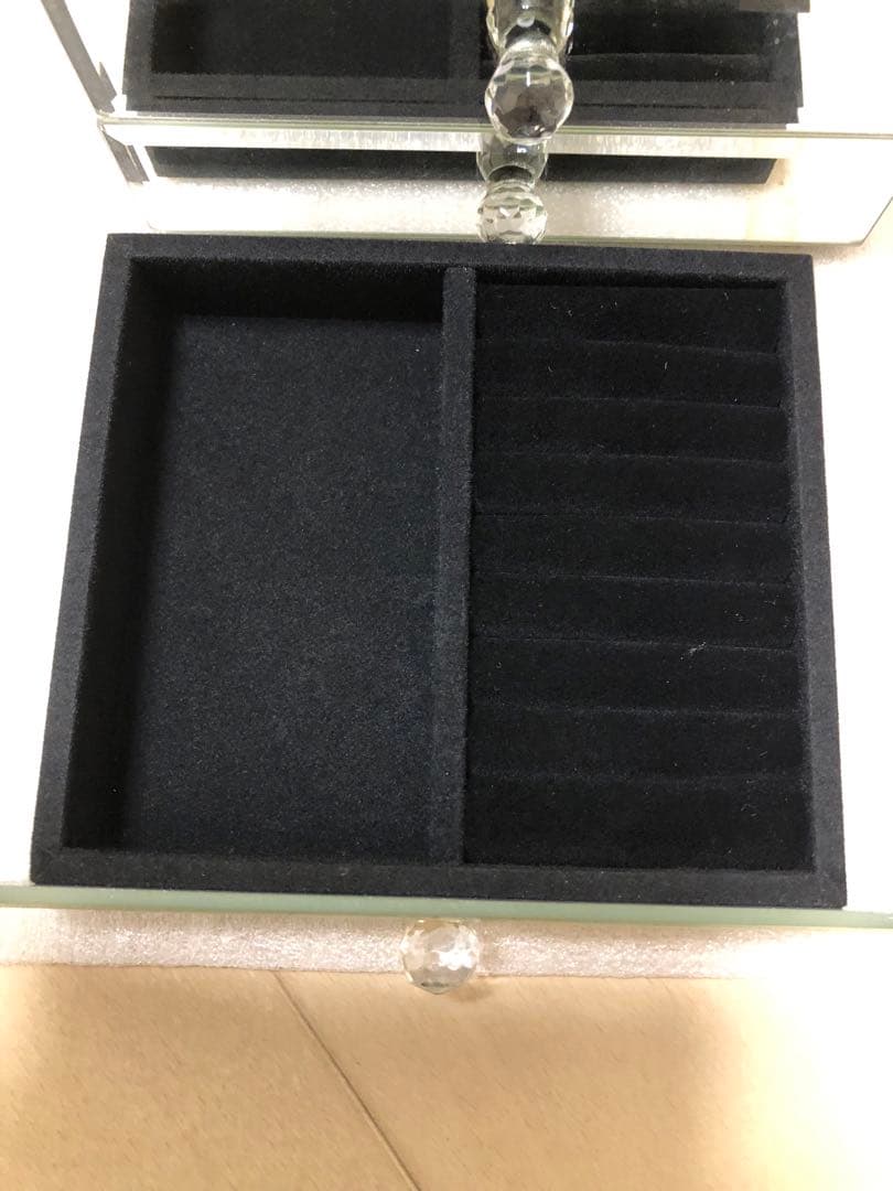 に*読様 ローラアシュレイ　LAURA ASHLEY ジュエリーボックス&シャン