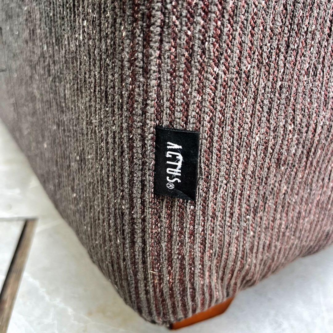 無料！アクタス フクラ トリノ カバーリングフェザー ダークグレー片アームソファ