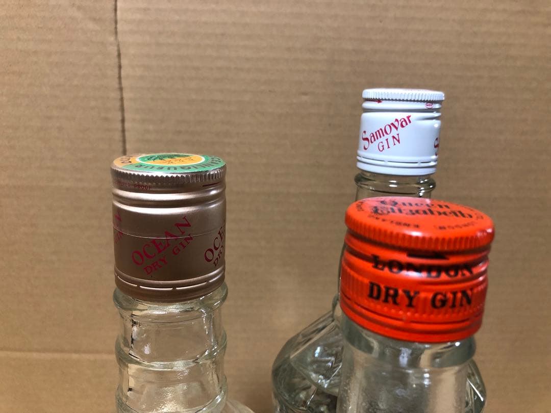 ★【古酒】ジン GIN クイーン エリザベス ロンドン ドライ オールドボトル