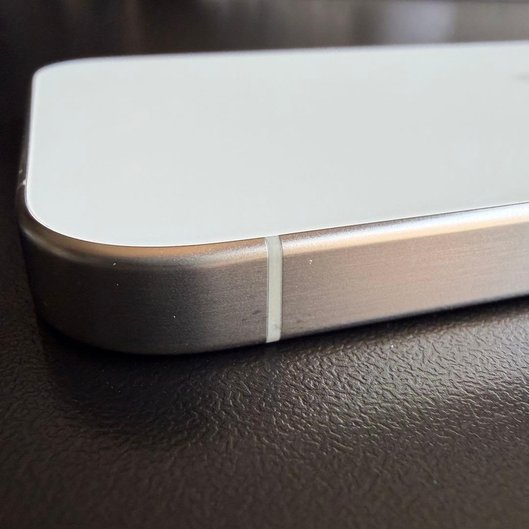 iPhone 15 Pro 128GB ホワイトチタニウム SIMフリー 本体