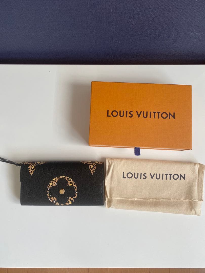 あっこです【希少＊美品】ルイ ヴィトン　ジャングル ポルトフォイユ・サラ