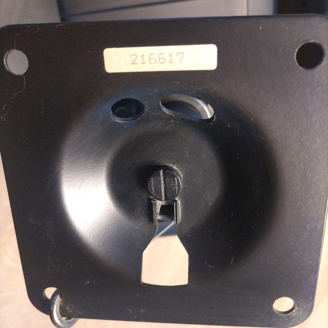 【希少美品】BOSE スピーカー101MM 2個 純正ブラケット シリアル連番