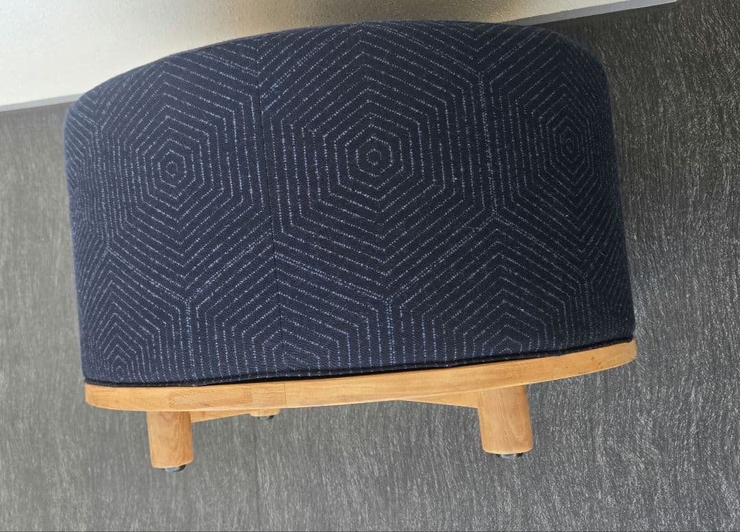 希少　スペインブランド　 POINT　別注ファブリックスラウンドツール　円形