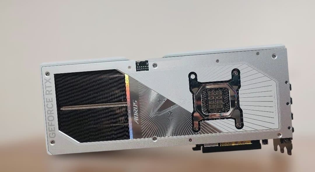 GIGABYTE　AORUS GV-N5090AORUSM ICE-32GD