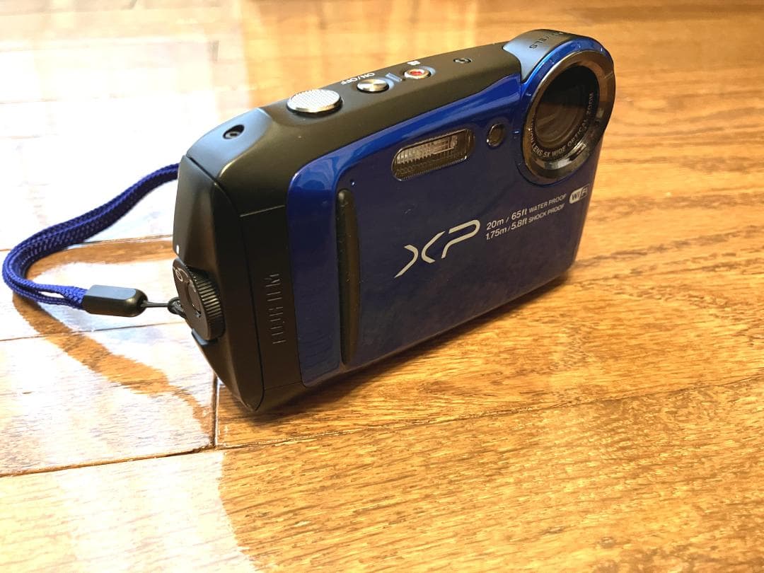 FUJIFILM FINEPIX XP120 防水デジカメ（美品）