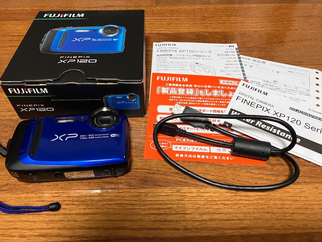 FUJIFILM FINEPIX XP120 防水デジカメ（美品）