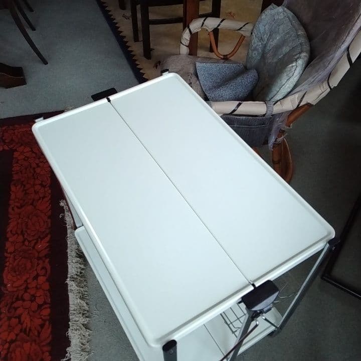 ホワイト キッチンワゴン キャスター付き ホールディングトローリー　ダルトン風