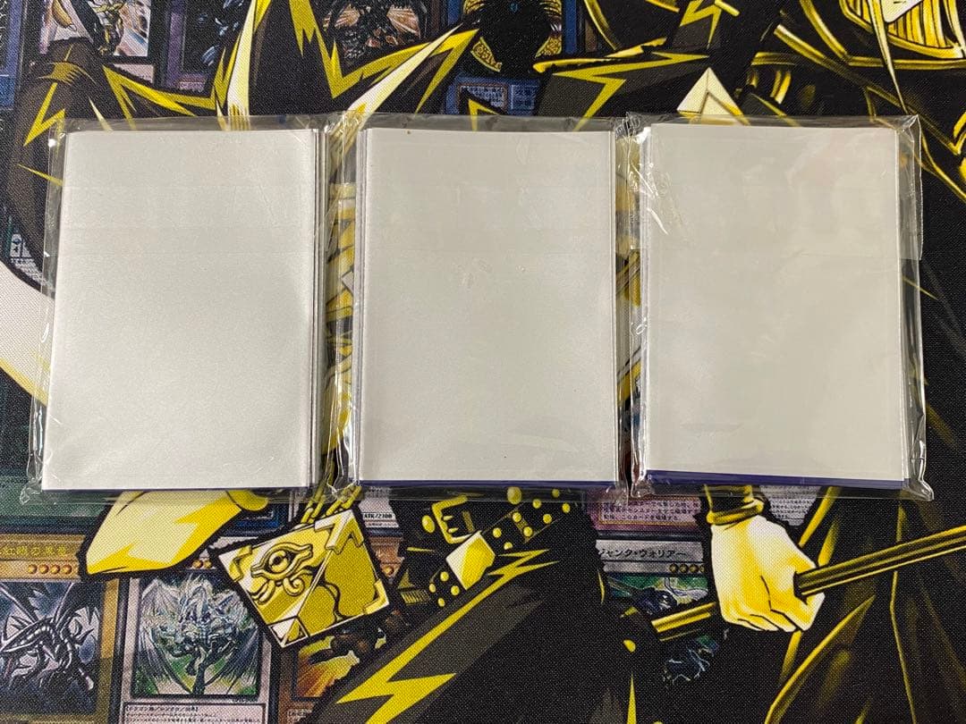 遊戯王 ユート&ダークレクイエム スリーブ 未開封 3個